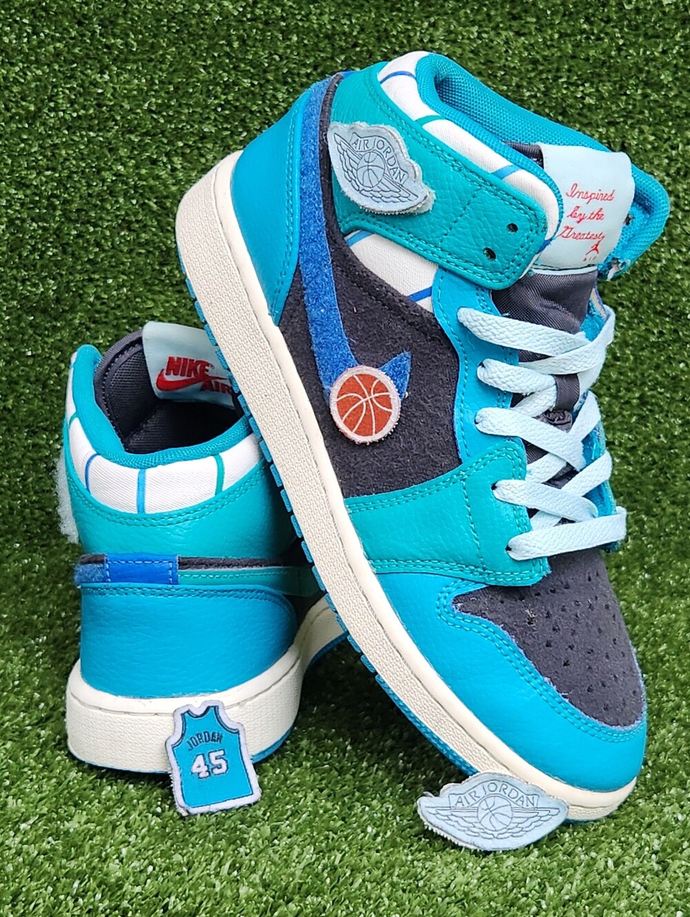 Nike Air Jordan Boys Size 5 Youth Athletic Leather Velcro Patches Sneakers Shoes